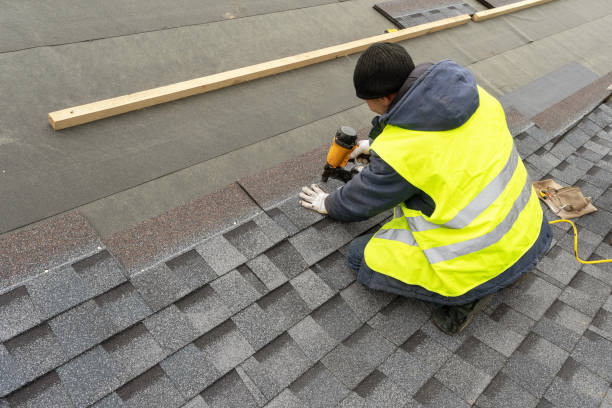 Best Commercial Roof Installation  in Lancaster, WI